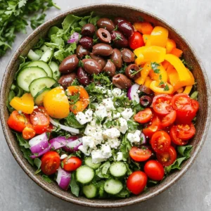 The Mediterranean diet is more than just a culinary style; it represents a way of life deeply rooted in the cultures surrounding the Mediterranean Sea. Historically, this diet has been shaped by the agricultural practices of the region, which emphasize the use of fresh, seasonal ingredients. It includes a variety of foods such as fruits, vegetables, whole grains, legumes, nuts, and healthy fats, particularly olive oil.
